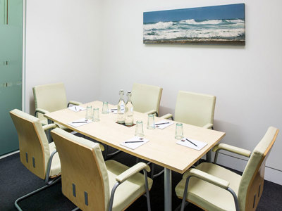 15Hatfields meeting room