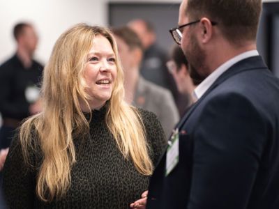 Delegates networking in the Ozone room